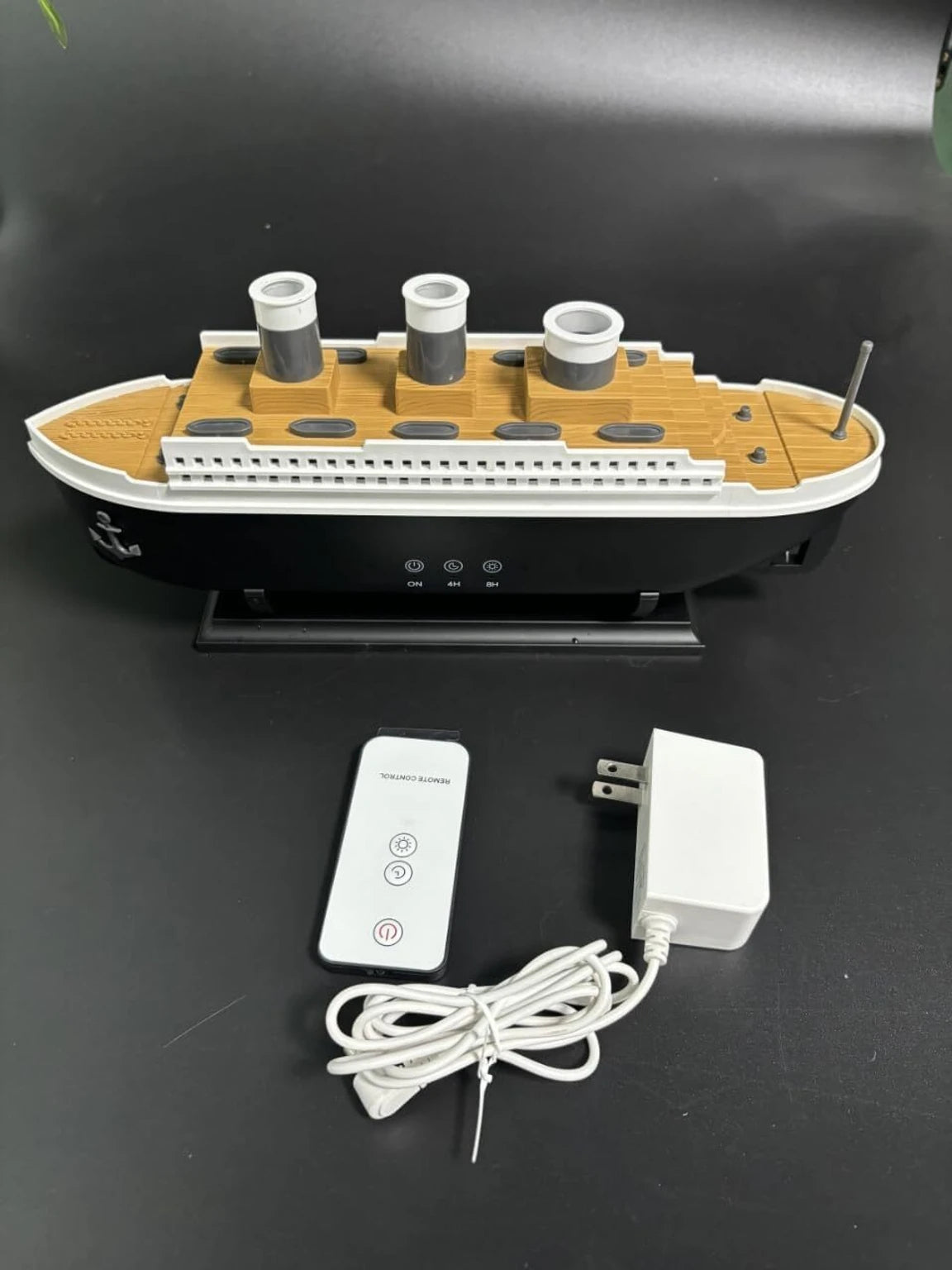 Titanic ship humidifier with remote